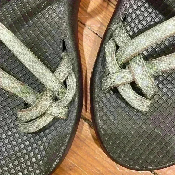 Chaco Vibram Non-Marking Toe Strap Water Sandal Shoes Women’s Green Brown Size 7 - Picture 2 of 12